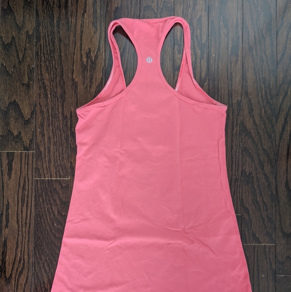 Lululemon fast drying workout top - Picture 2 of 2